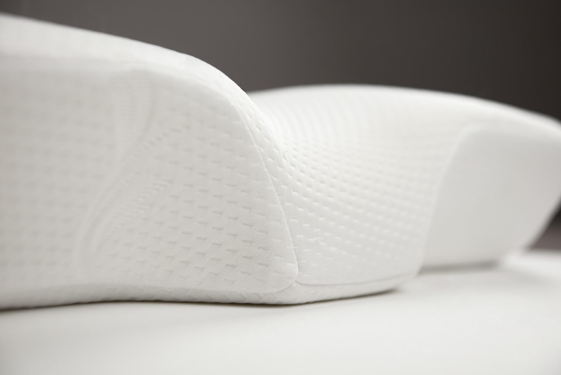 Купить Анатомическая подушка с выемкой под шею от производителя “Архитектория” фото №2